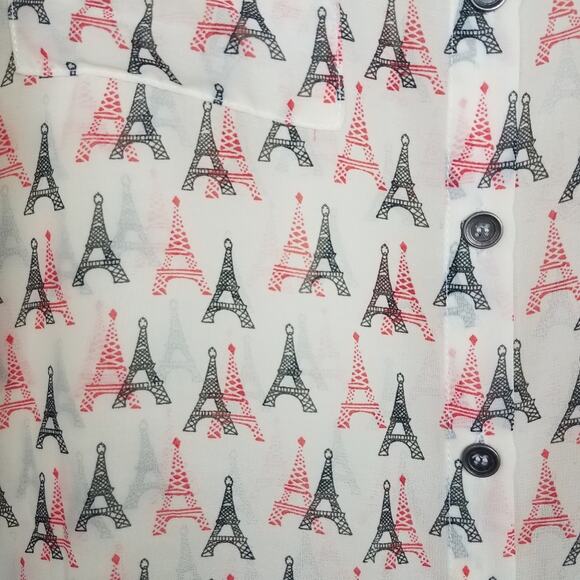 Eiffel Tower Print Sheer Tank w/ Pockets & Buttons - Picture 4 of 11